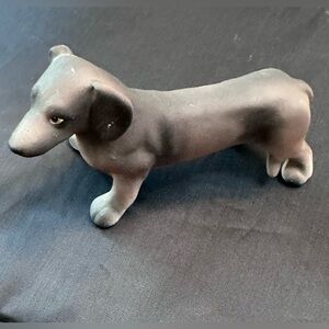 Vintage ceramic porcelain dachshund figurine from Japan w original 39 cent tag